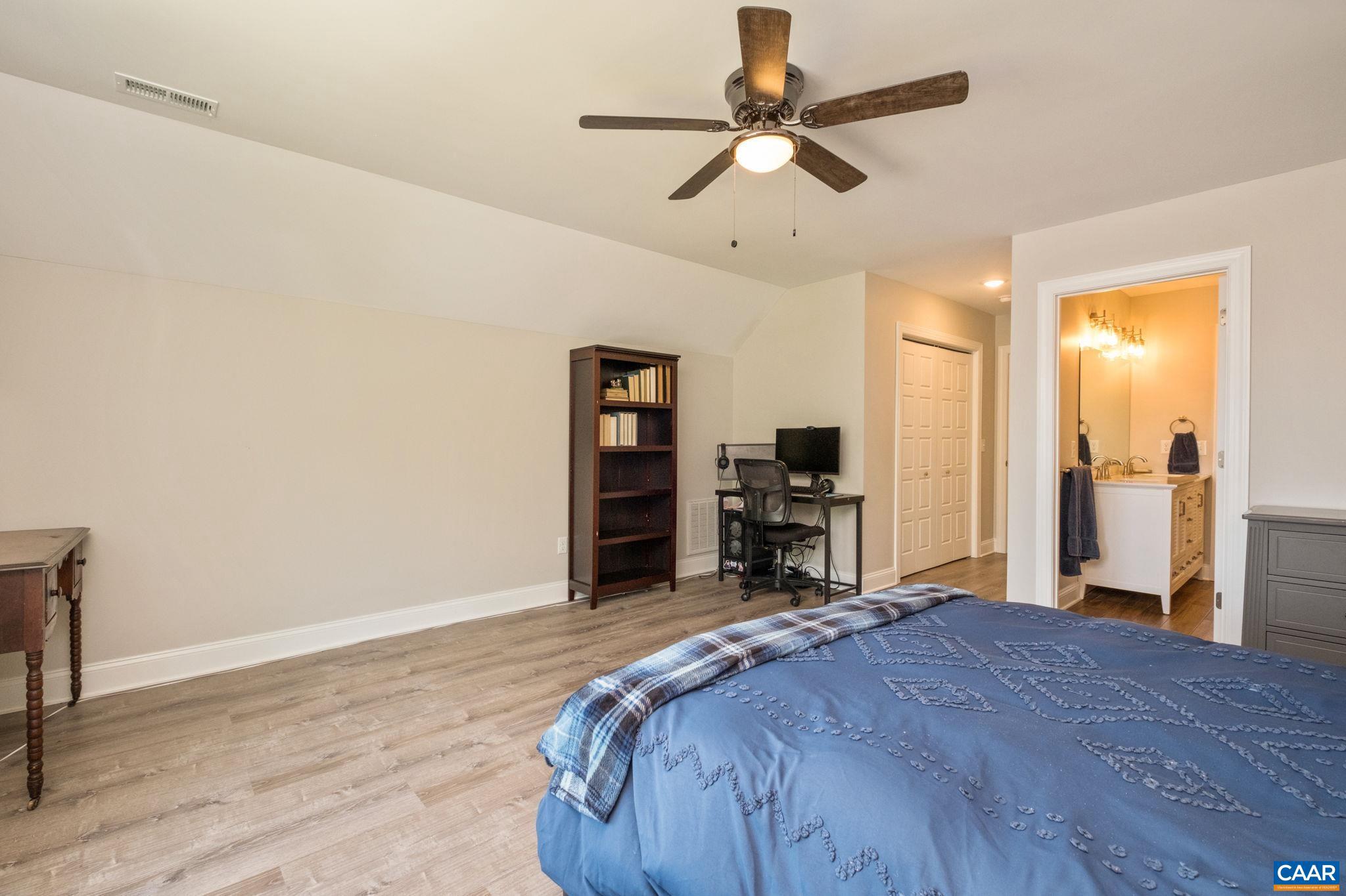 MEADOWBROOK - Residential