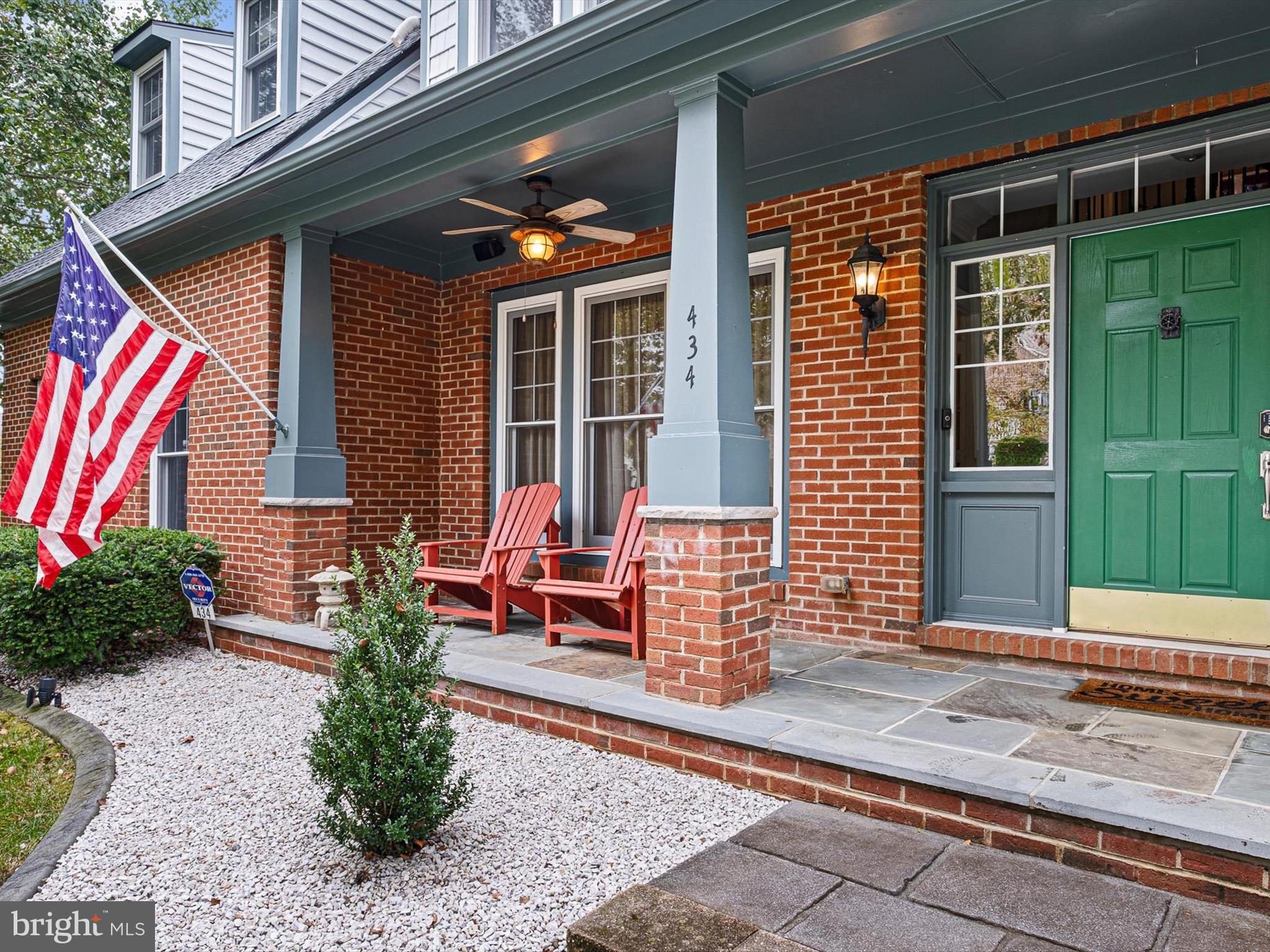 434 SPRING HOLLOW DRIVE