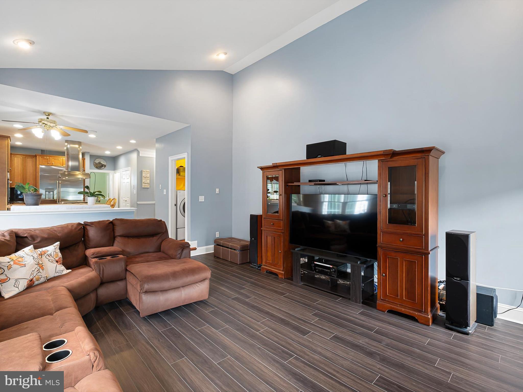 PARKSIDE - Residential