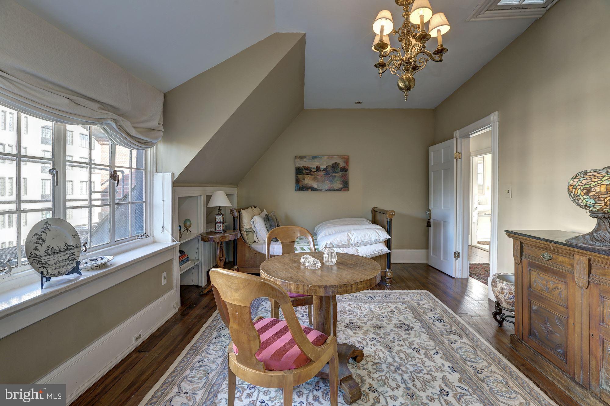 DUPONT CIRCLE - Residential