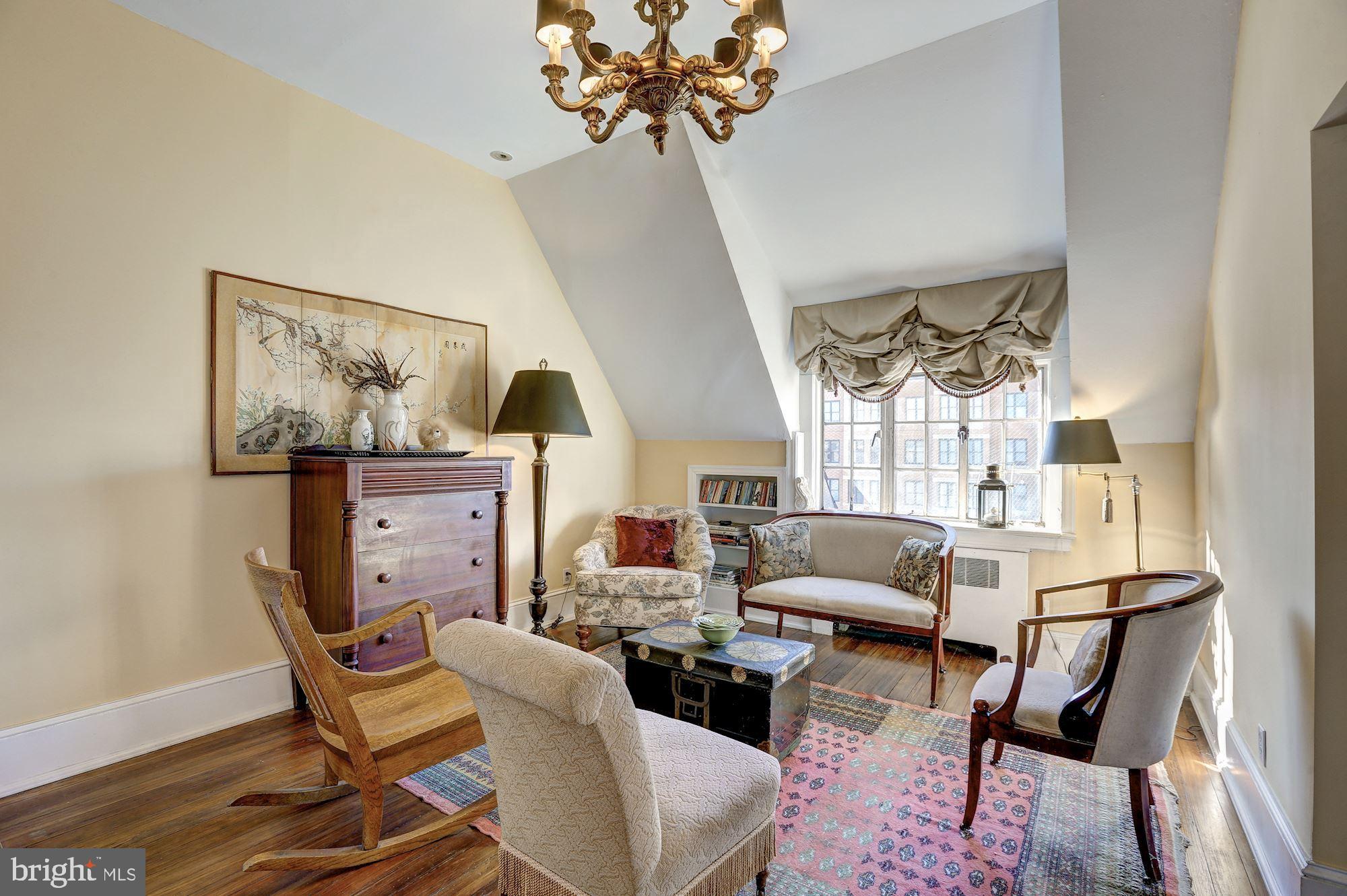 DUPONT CIRCLE - Residential