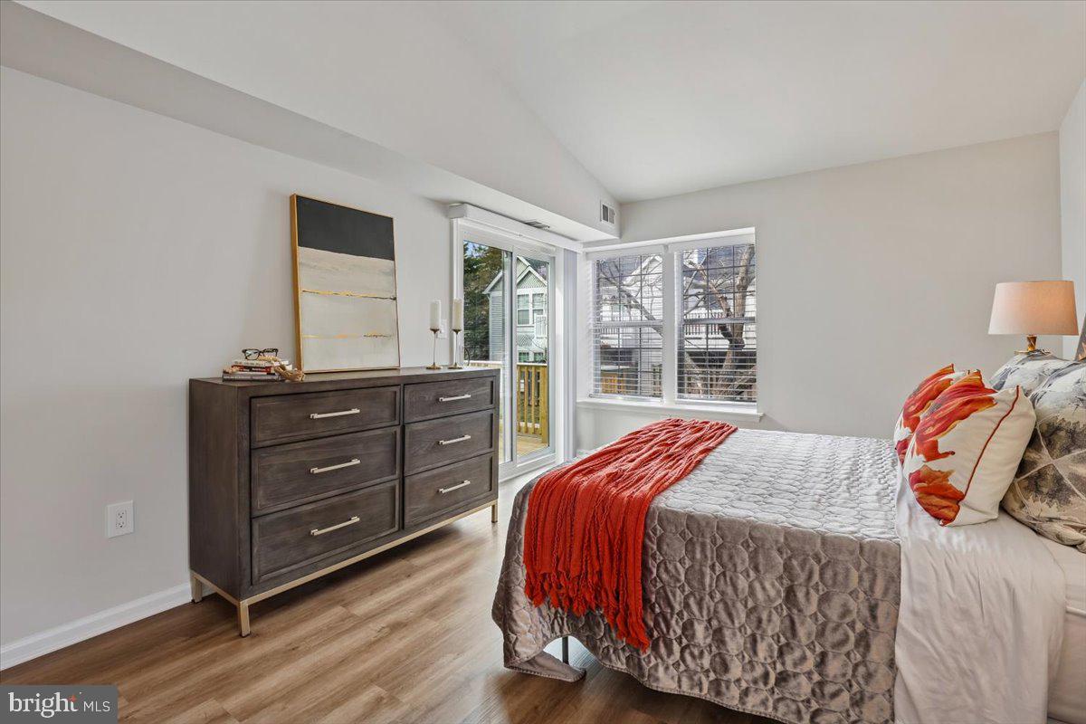 WATERS EDGE - Residential