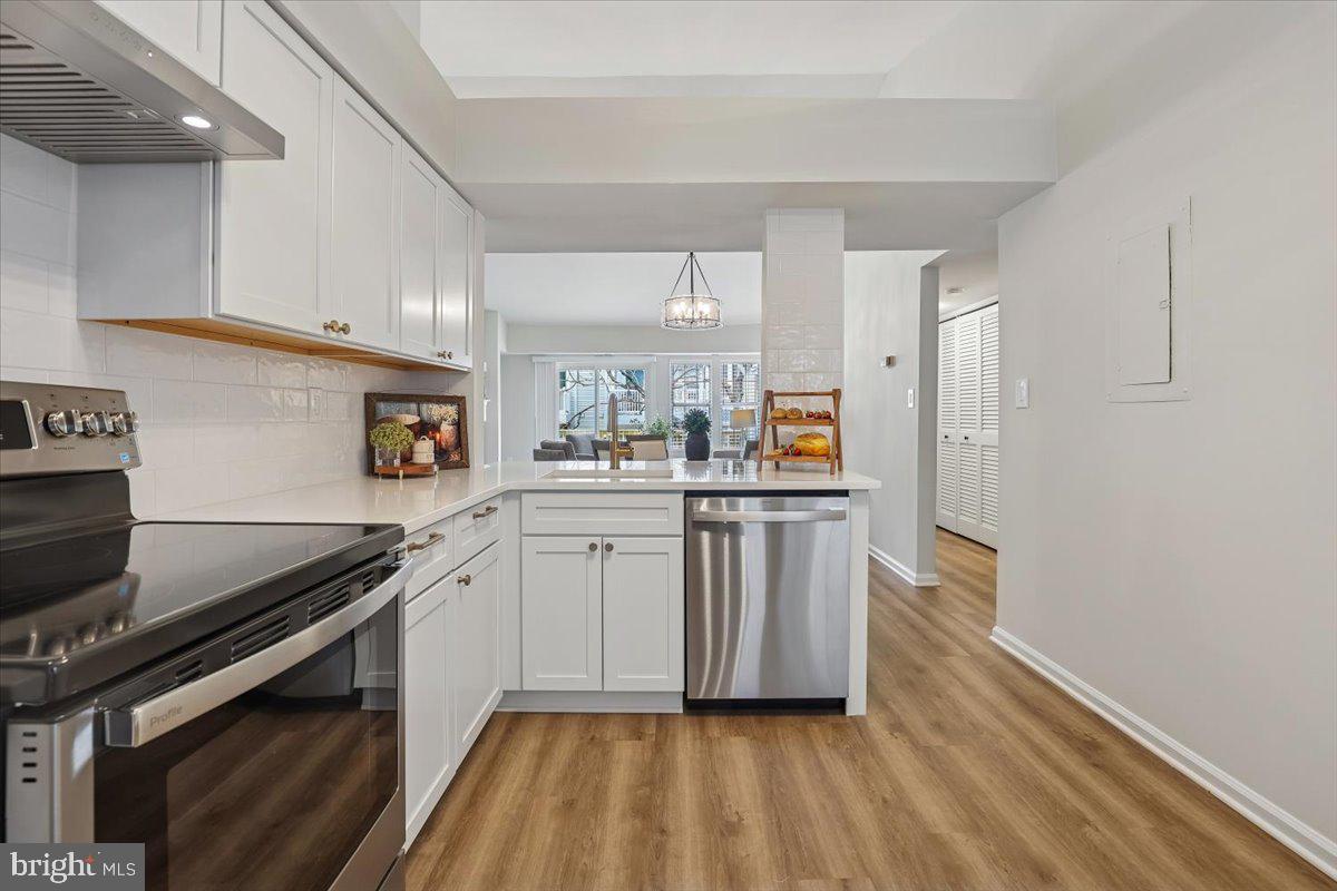 WATERS EDGE - Residential