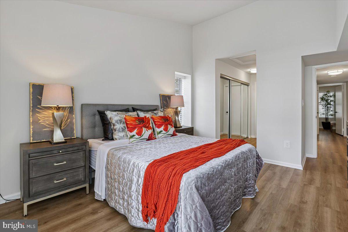 WATERS EDGE - Residential