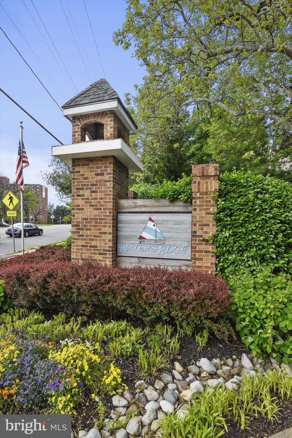 WATERS EDGE - Residential