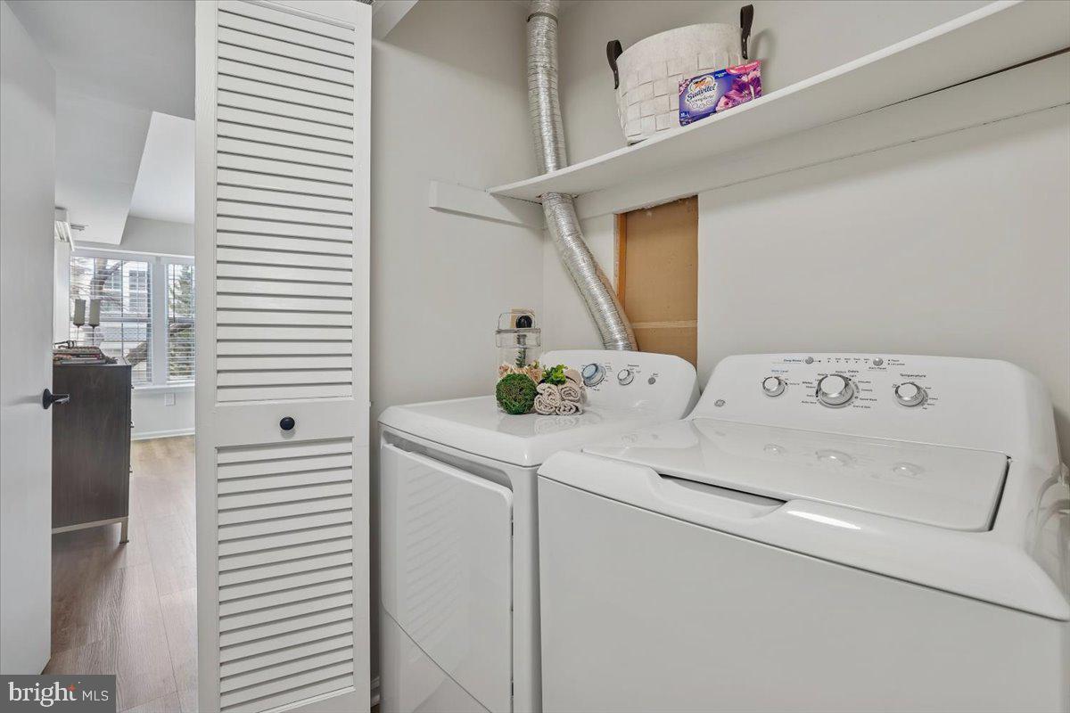 WATERS EDGE - Residential