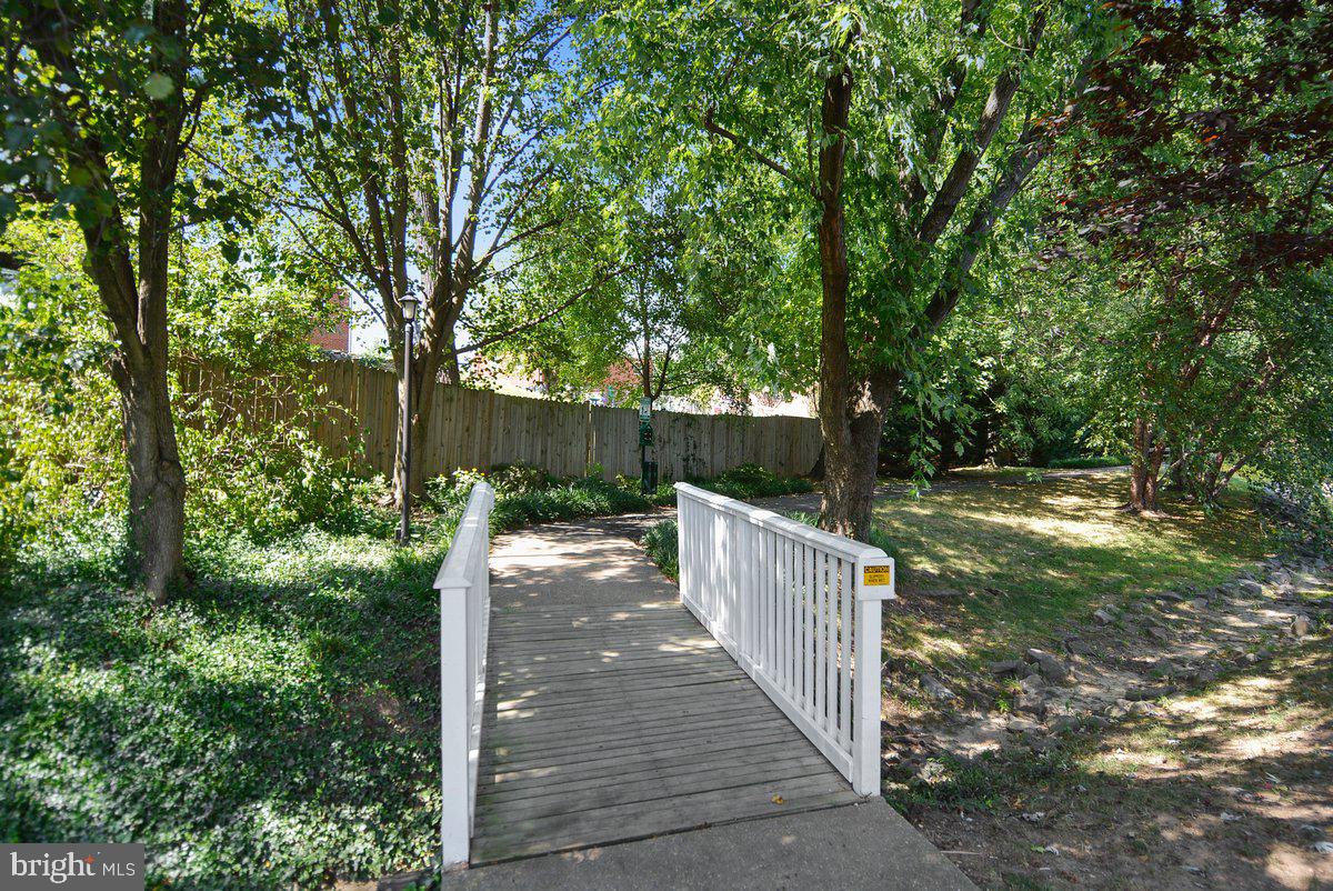 WATERS EDGE - Residential