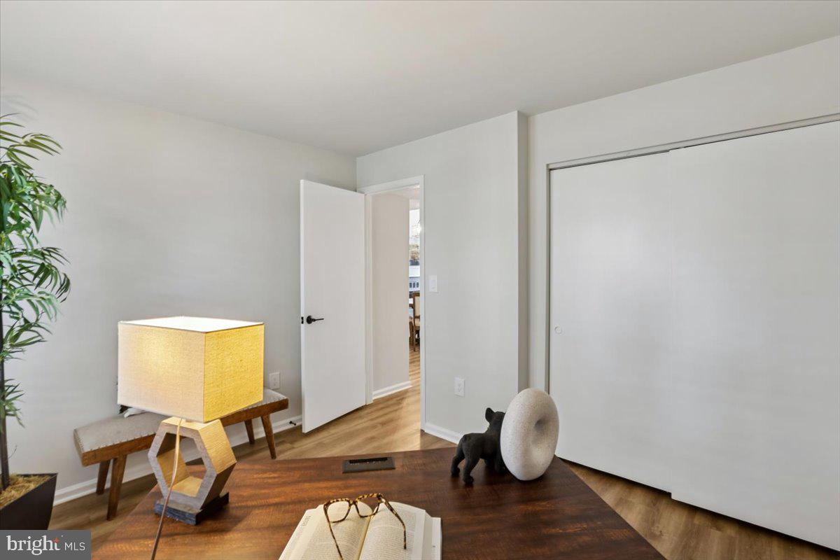 WATERS EDGE - Residential