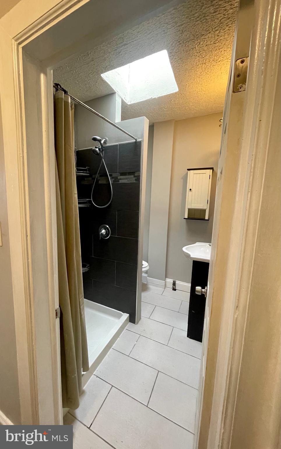 VIOLETVILLE - Residential Lease