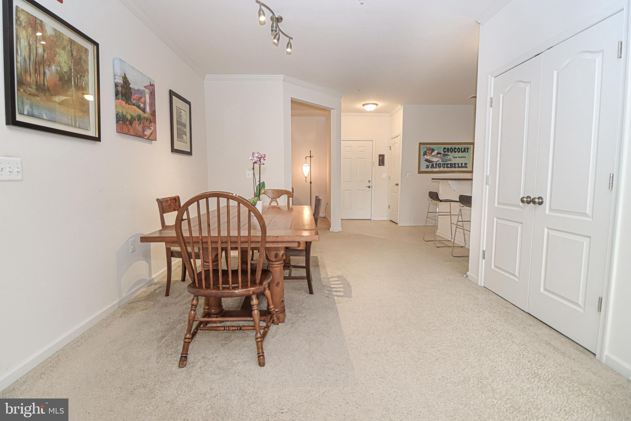 BROADLANDS - Residential