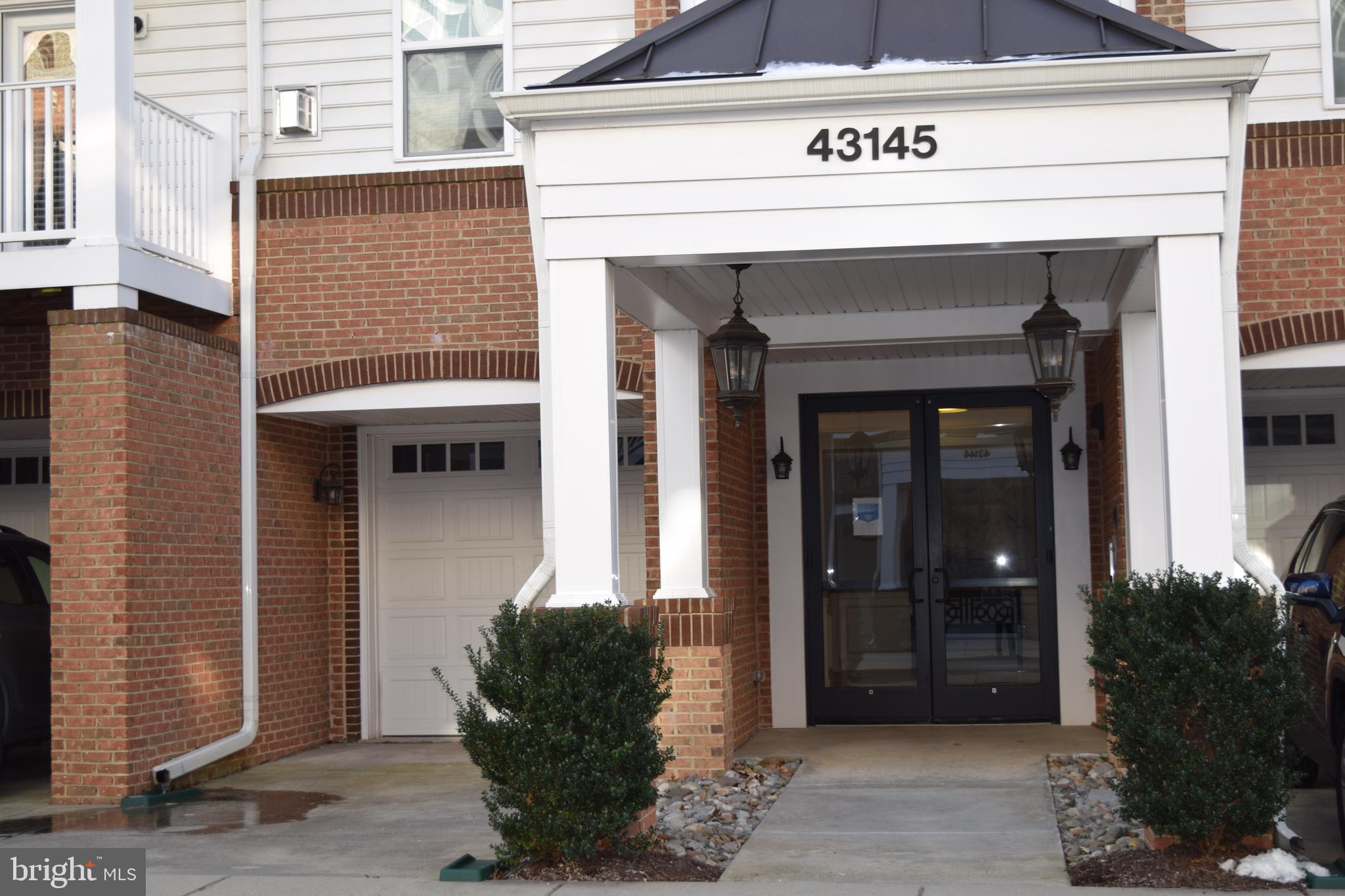 BROADLANDS - Residential