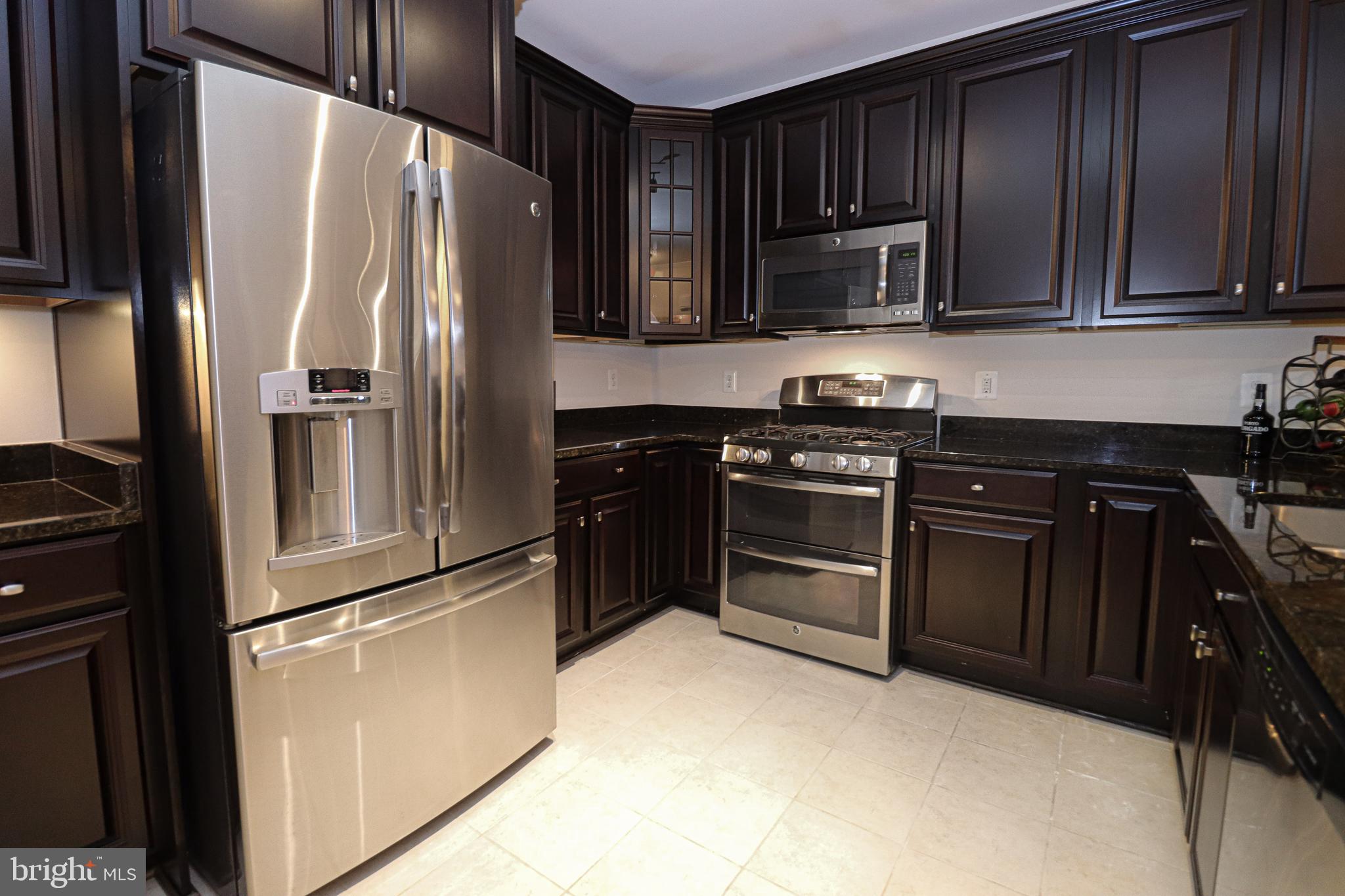 BROADLANDS - Residential