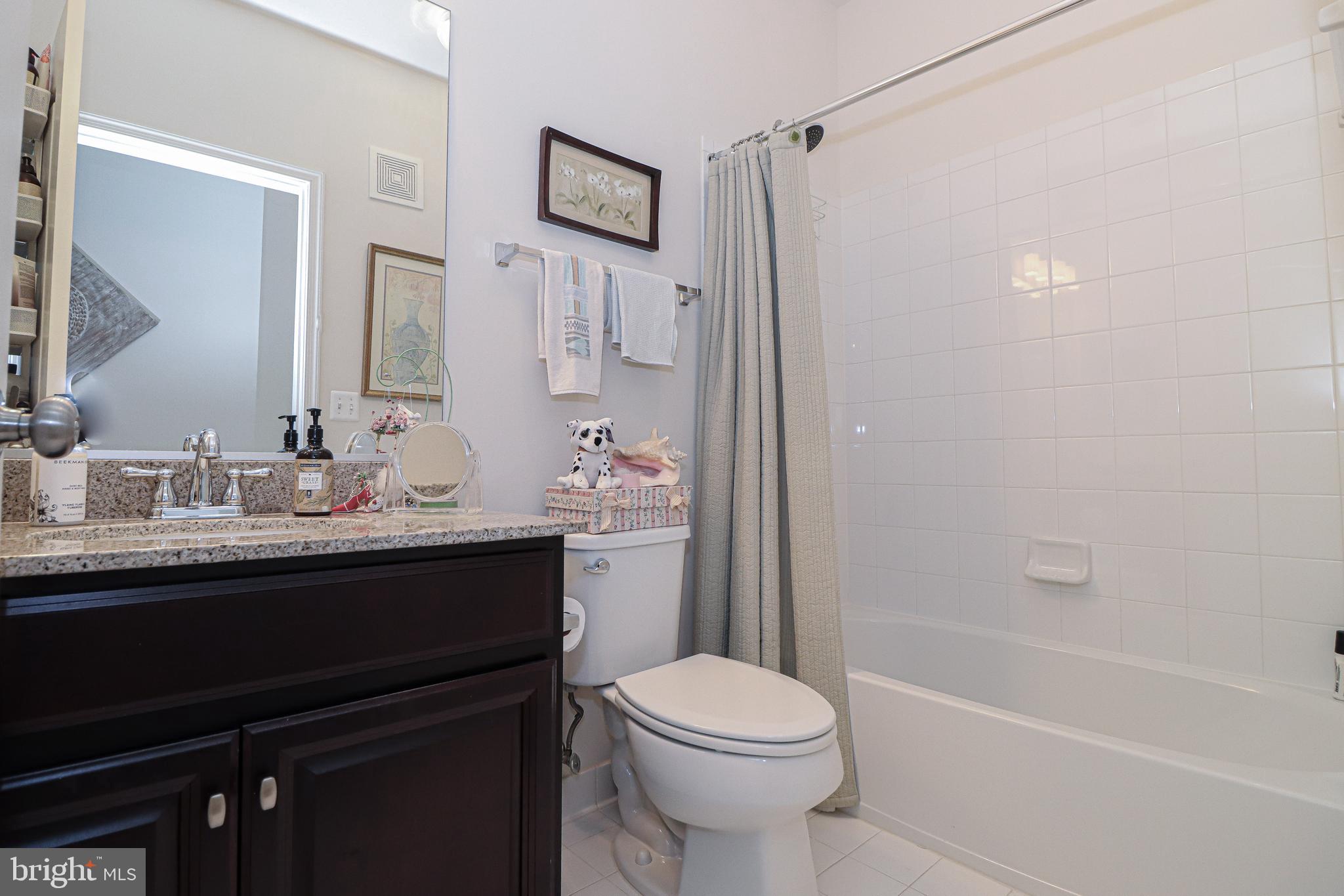 BROADLANDS - Residential