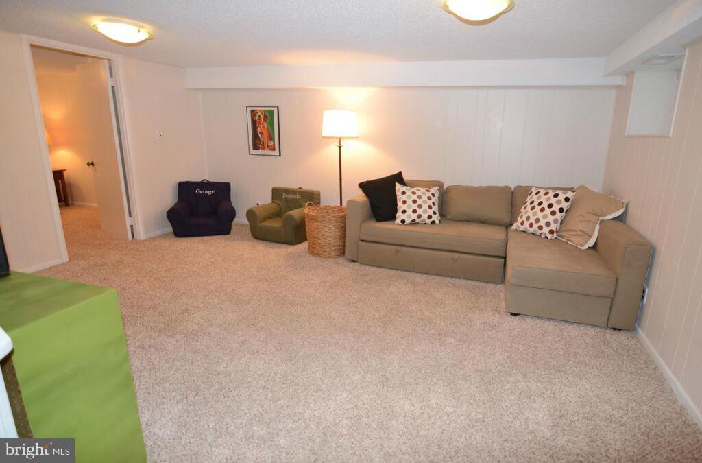 FAIRLINGTON - Residential