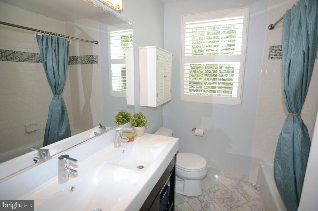 FAIRLINGTON - Residential