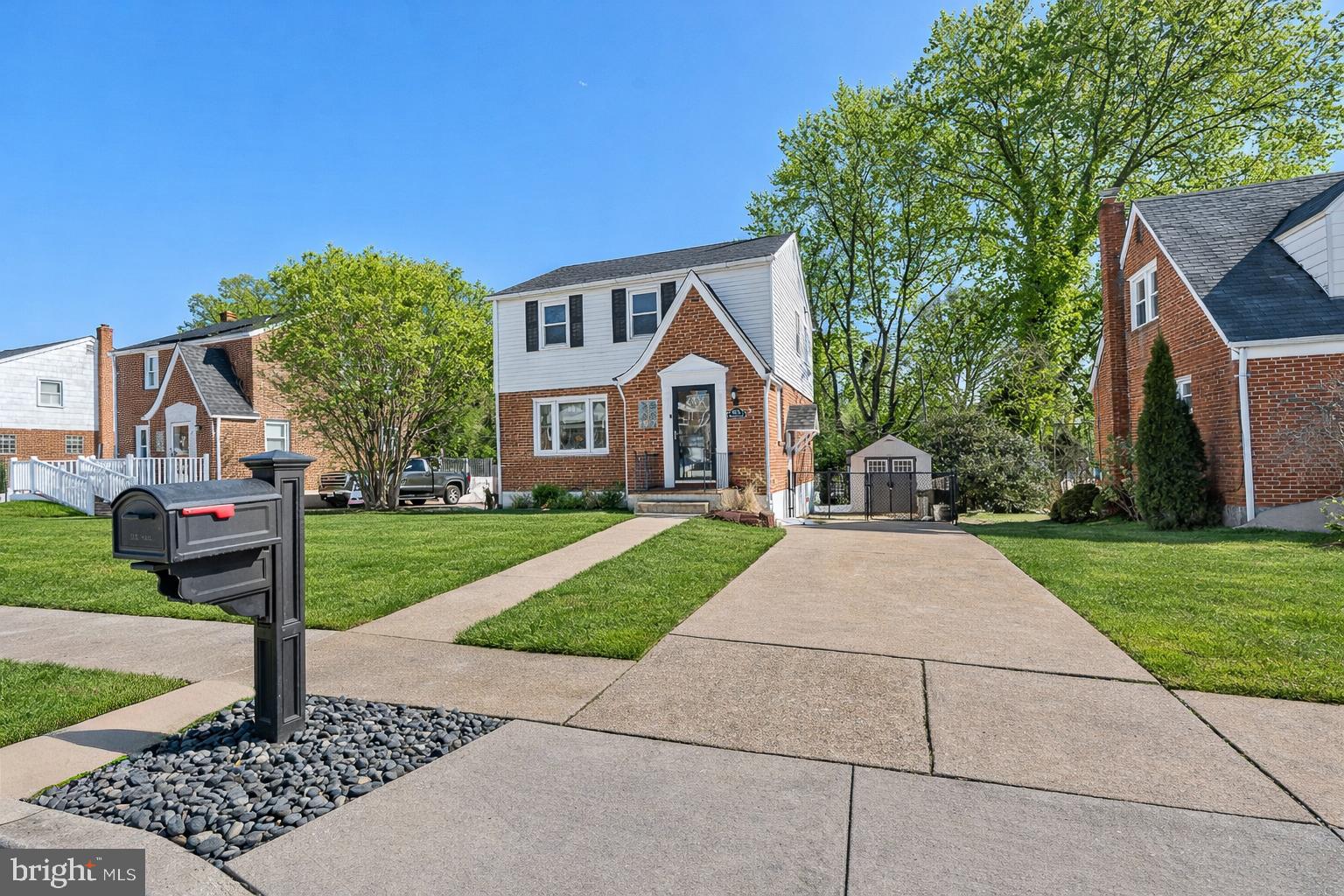 HILLBROOK - Residential