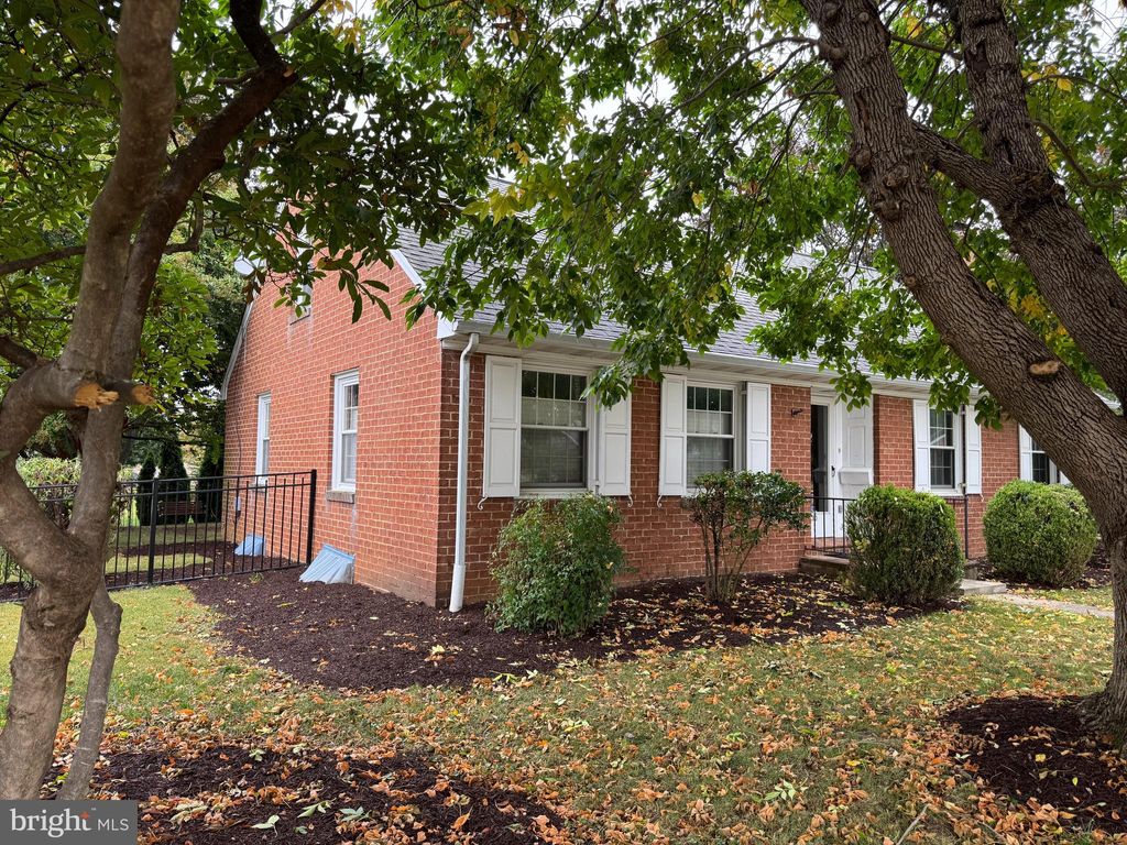 Photo of 130 Sunset Avenue, HANOVER, PA 17331 (MLS # PAYK2090646)