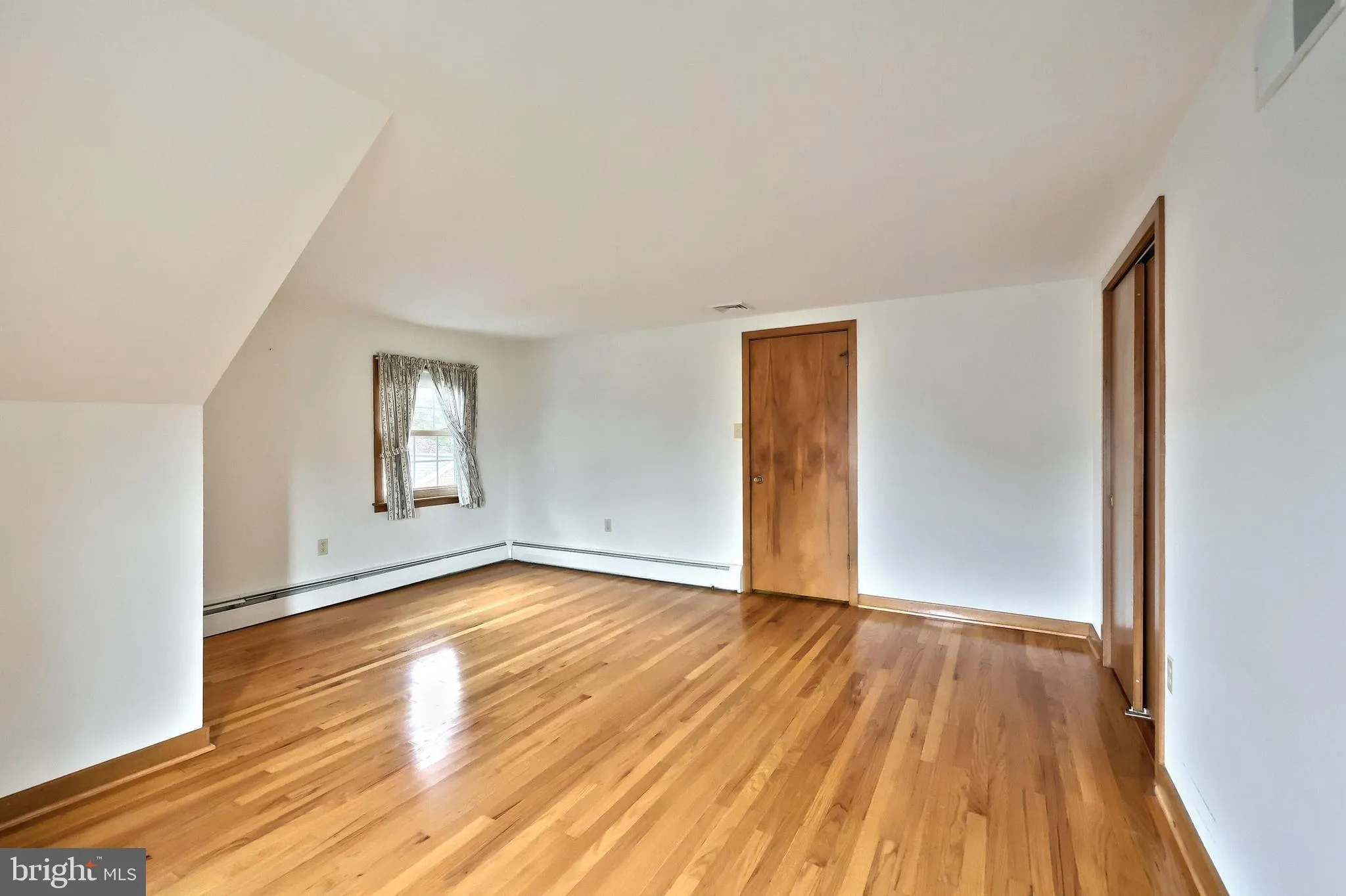 Hanover, Pennsylvania 17331, United States, 4 Bedrooms Bedrooms, ,2 BathroomsBathrooms,Residential,Coming Soon,216859