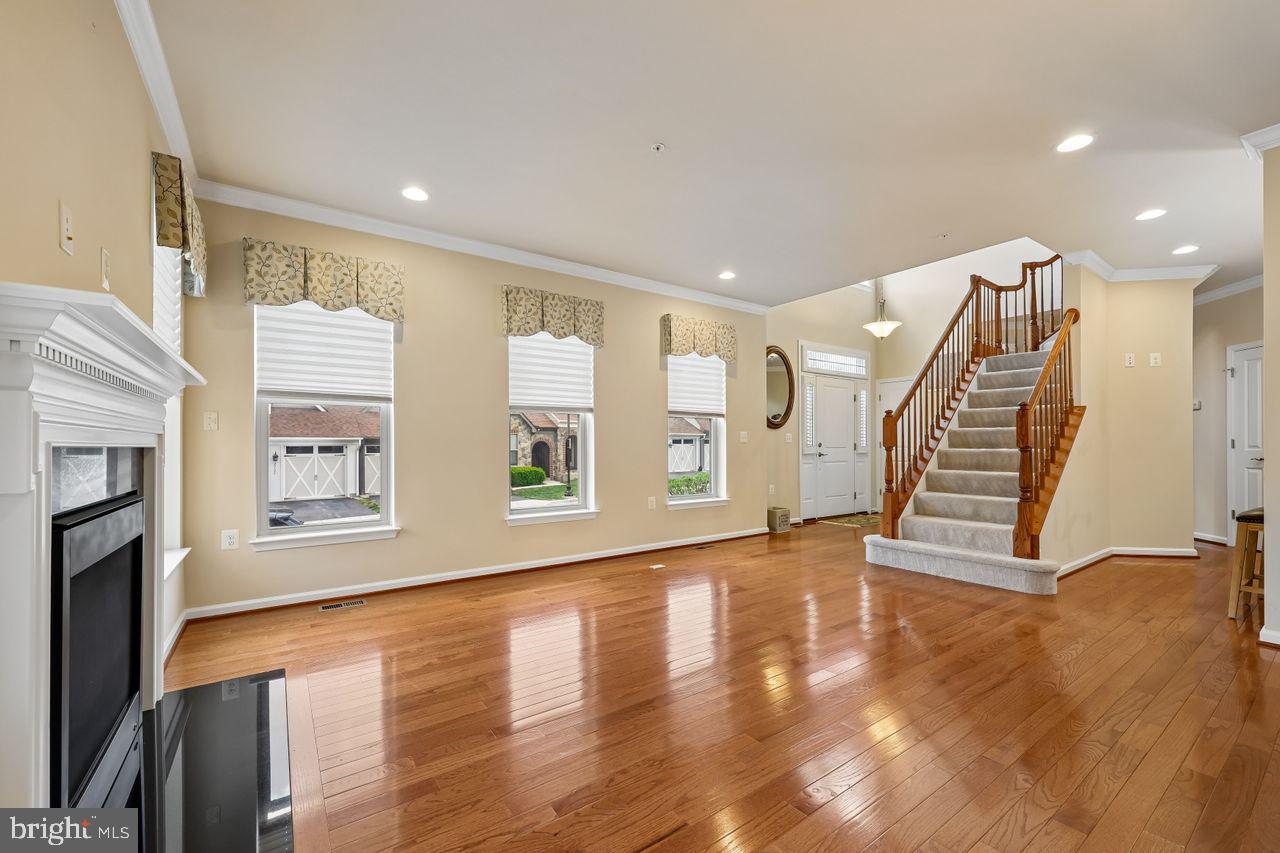 WORMANS MILL - Residential