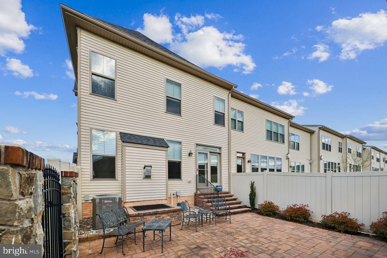 WORMANS MILL - Residential