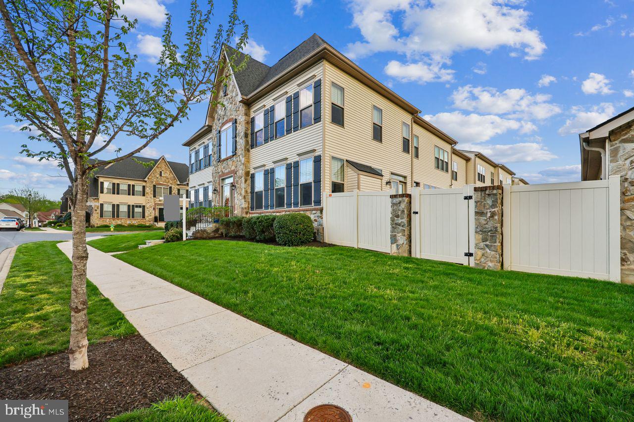 WORMANS MILL - Residential