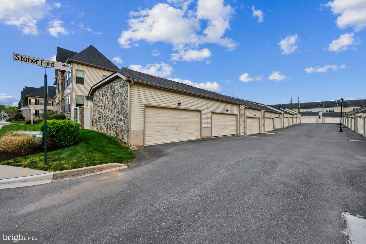 WORMANS MILL - Residential