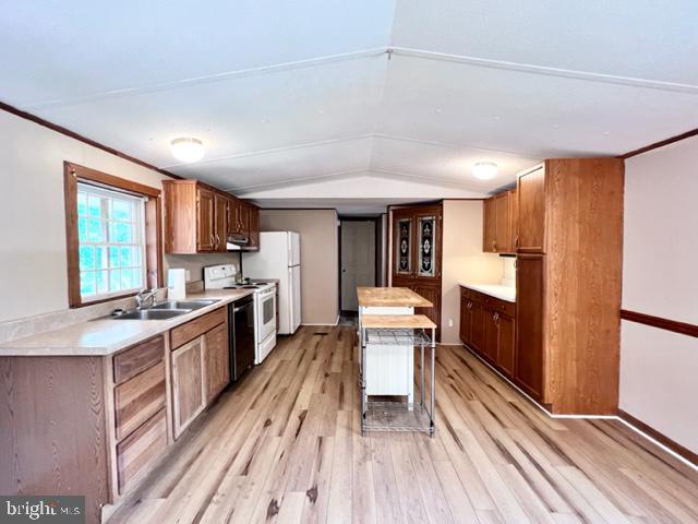 CHARLESTOWN MANOR - Residential