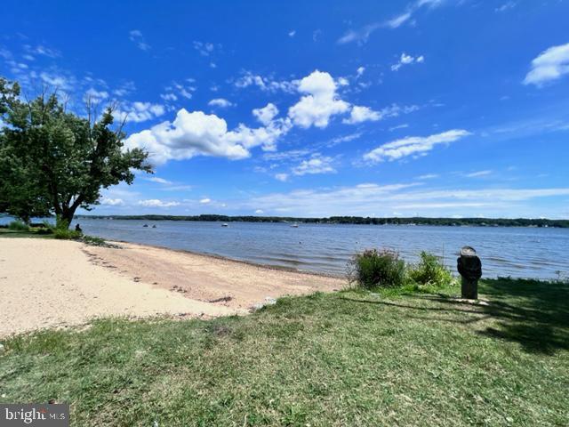 CHARLESTOWN MANOR - Residential