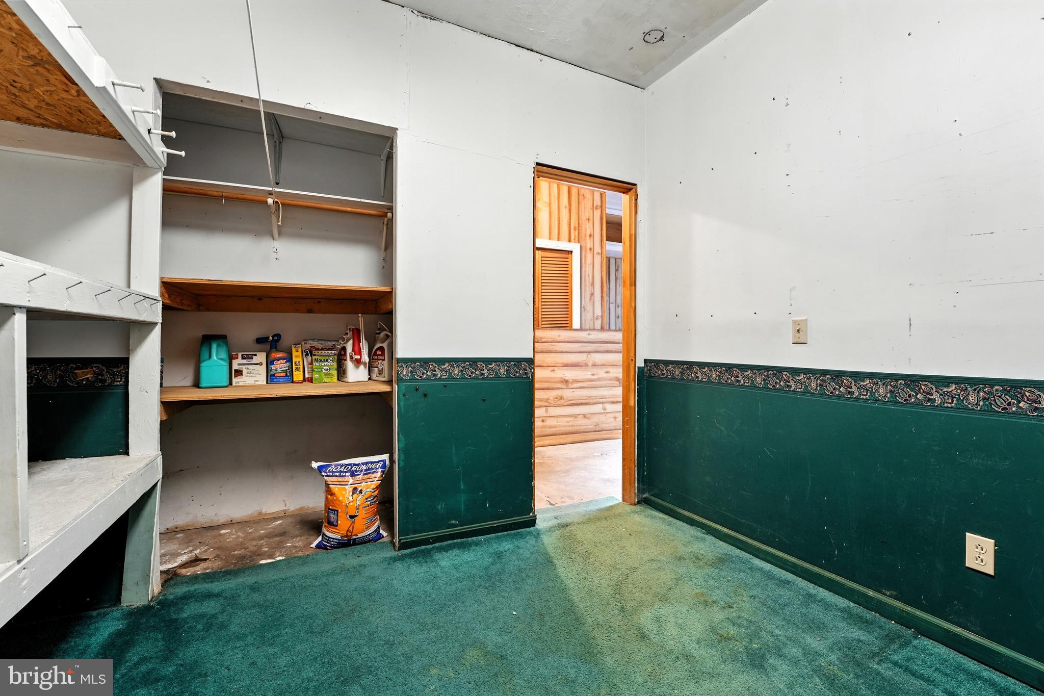 FAIRVIEW ACRES - Residential