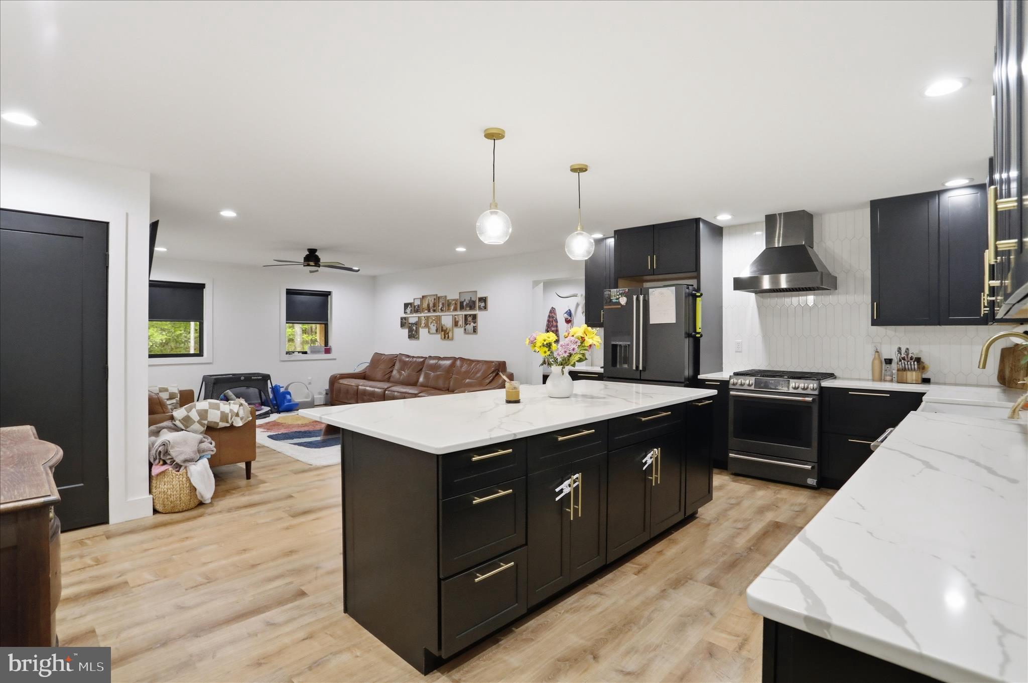 ACRES OF WHITETAIL - Residential