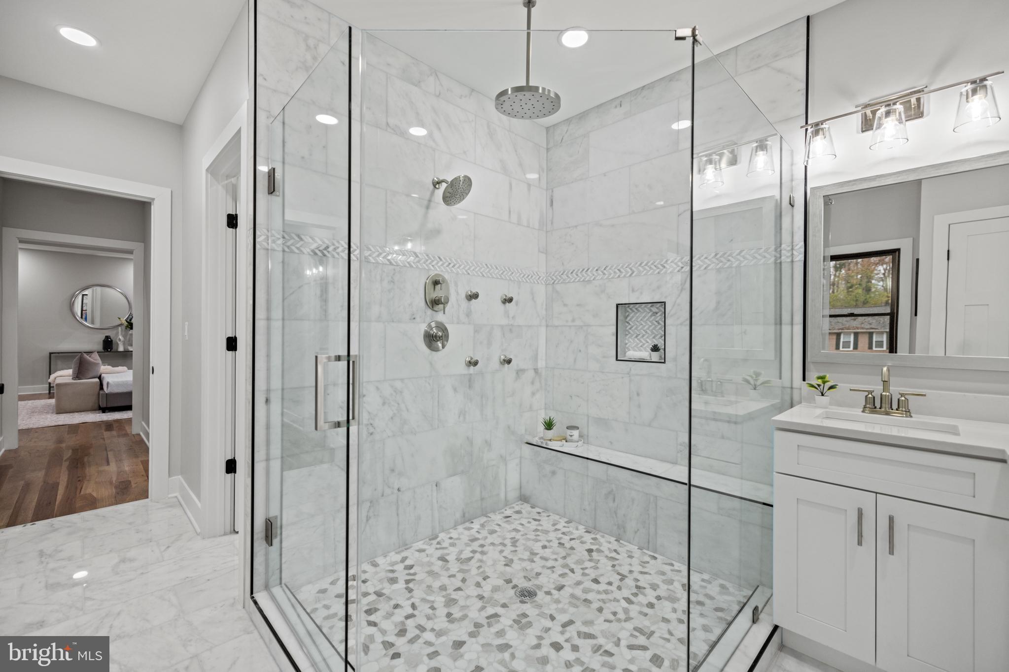 PICKETT ESTATES - Residential