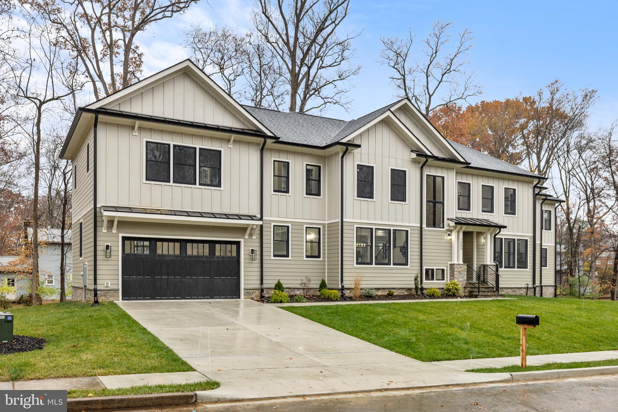 PICKETT ESTATES - Residential