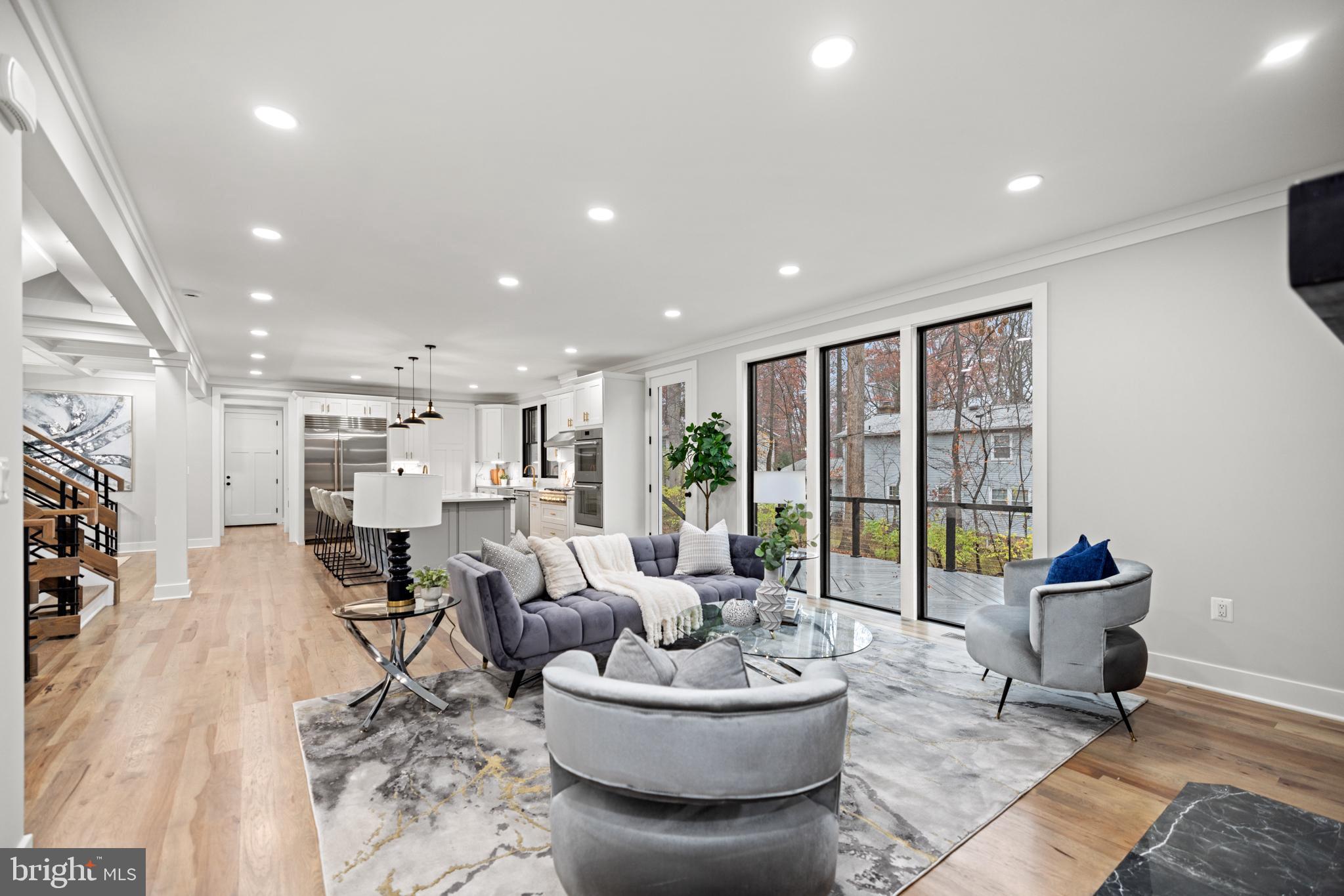 PICKETT ESTATES - Residential