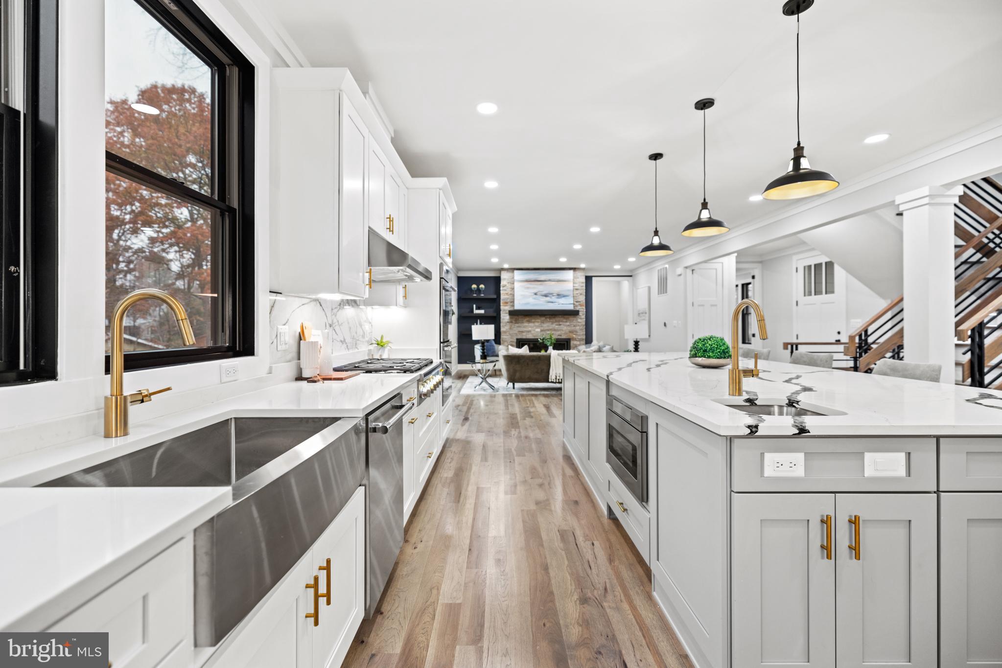 PICKETT ESTATES - Residential