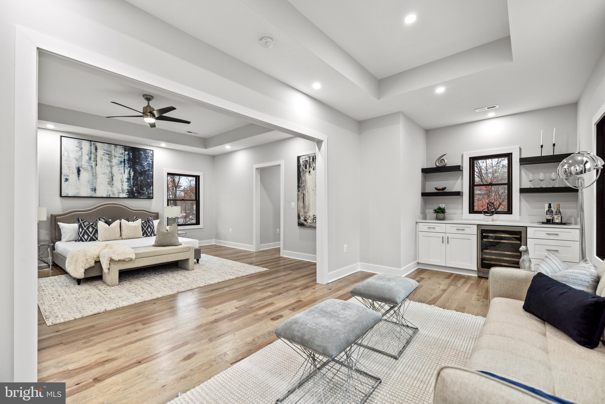 PICKETT ESTATES - Residential