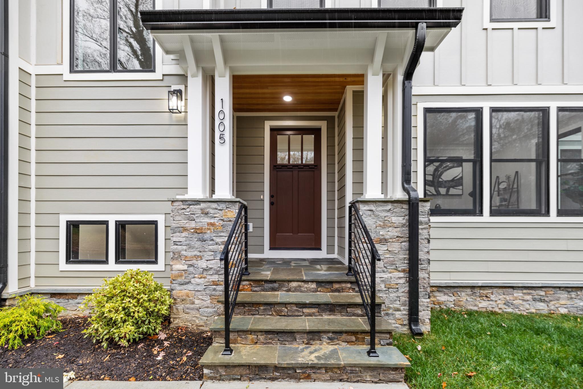 PICKETT ESTATES - Residential