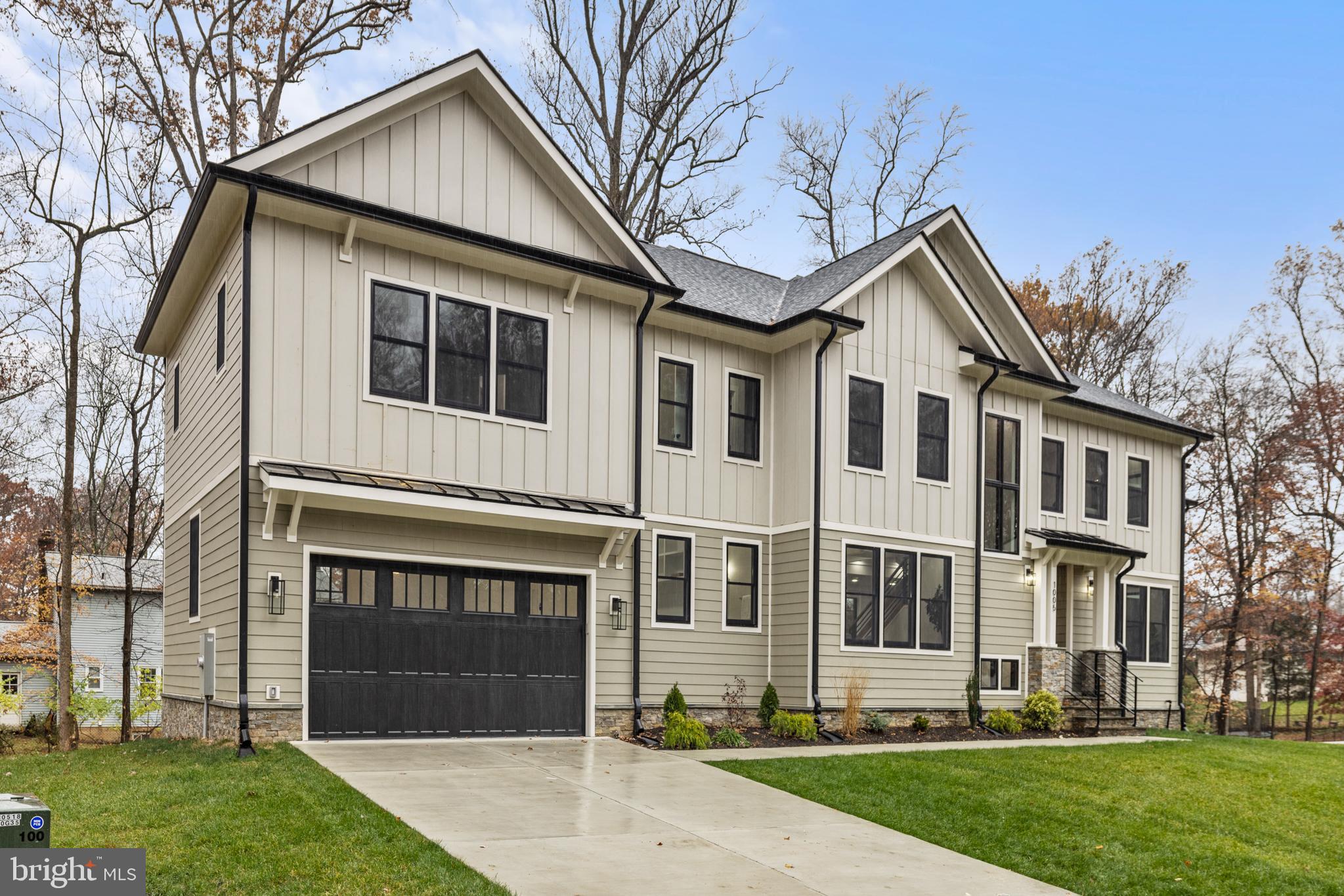 PICKETT ESTATES - Residential