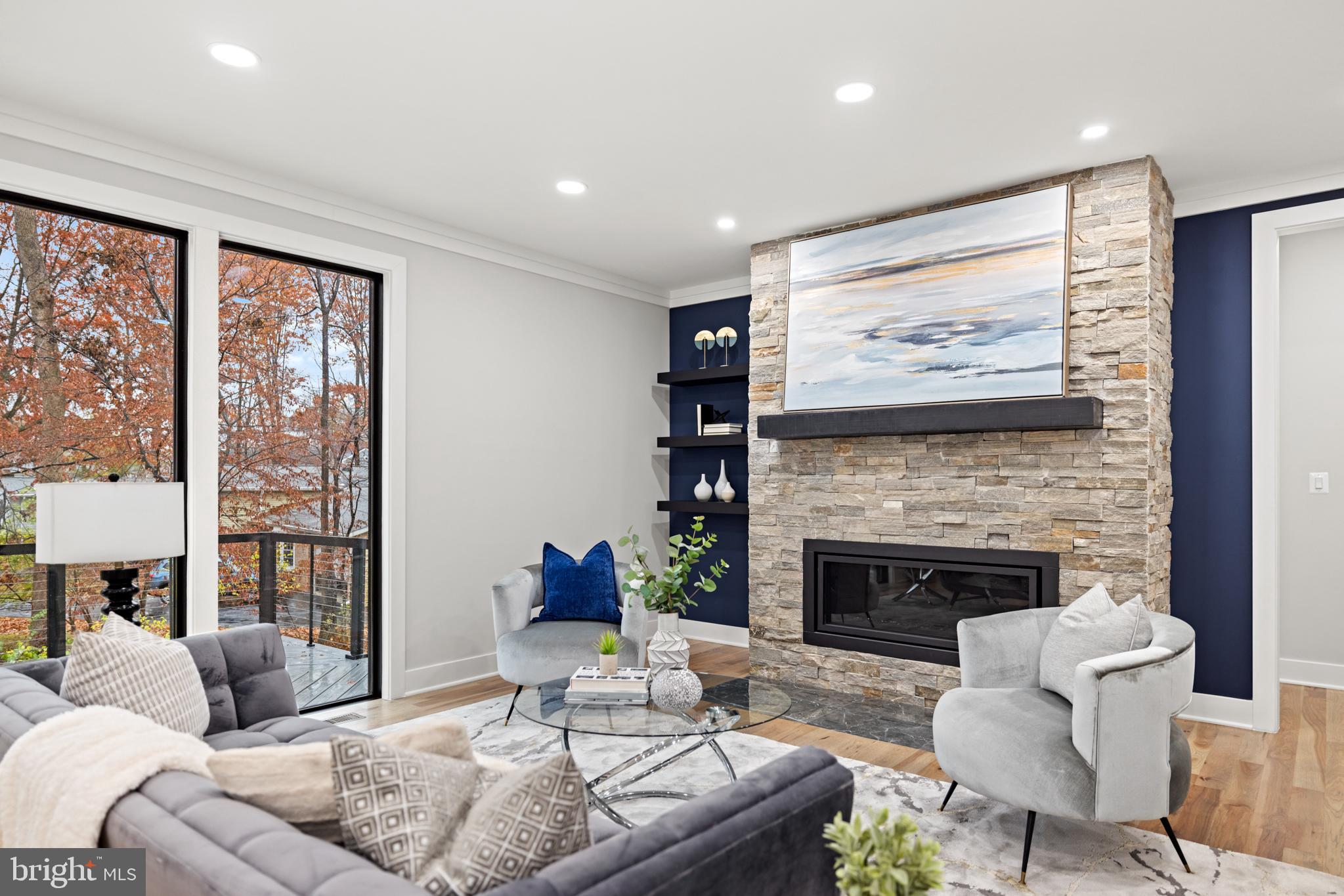 PICKETT ESTATES - Residential