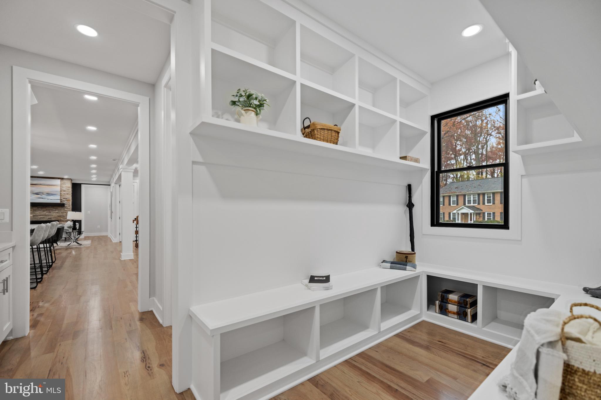 PICKETT ESTATES - Residential