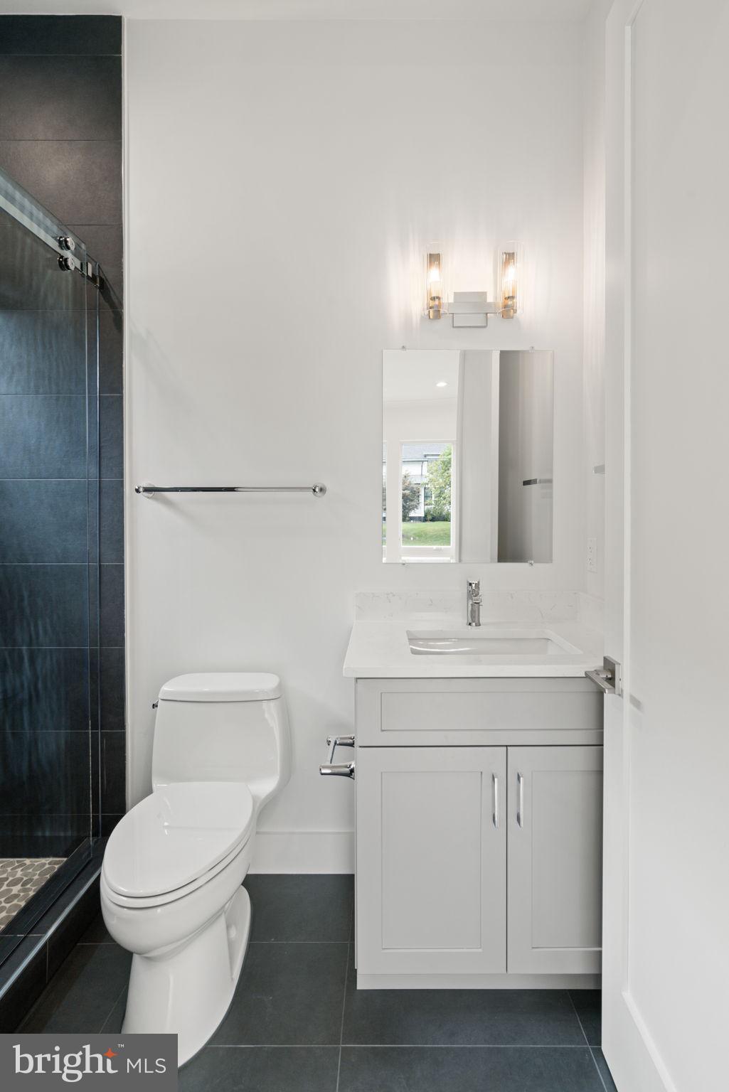 VIENNA WOODS - Residential