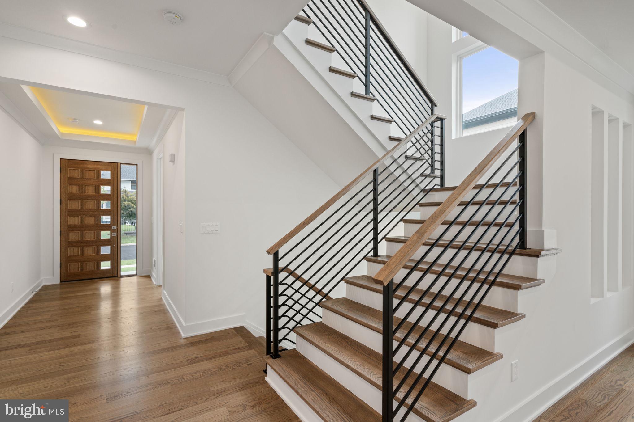 VIENNA WOODS - Residential