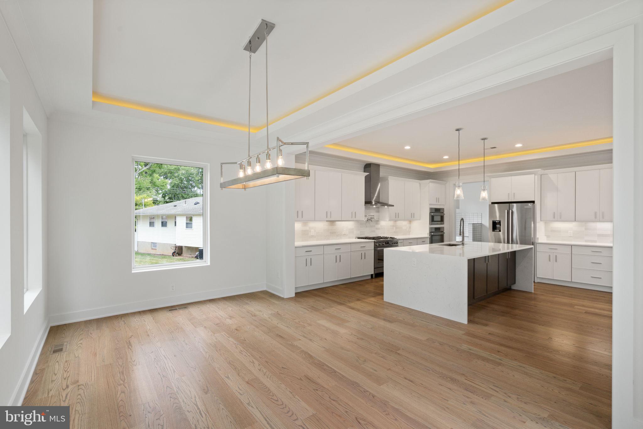 VIENNA WOODS - Residential