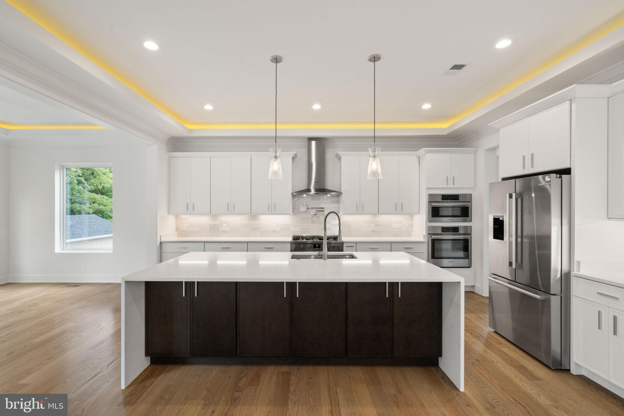 VIENNA WOODS - Residential