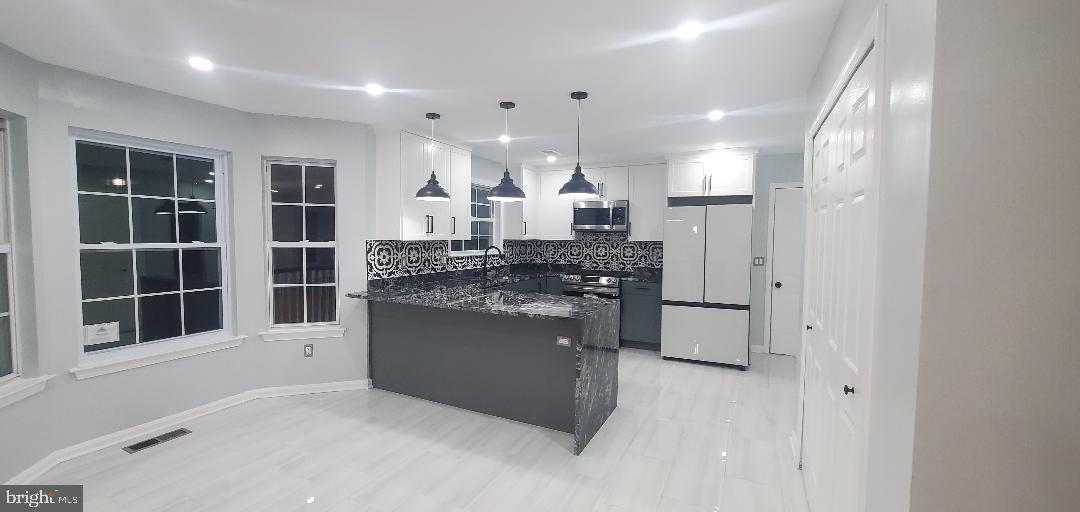 BARNABY KNOLLS PLAT 3 - Residential Lease