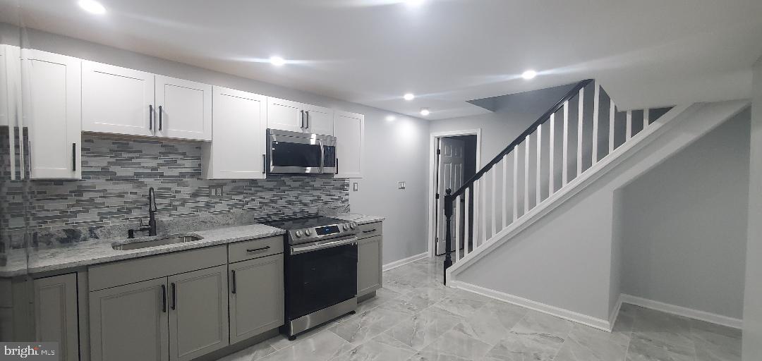 BARNABY KNOLLS PLAT 3 - Residential Lease