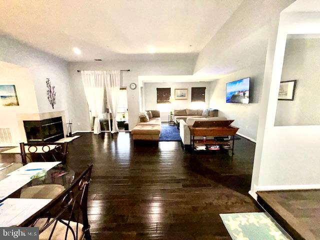 ANNAPOLIS OVERLOOK - Residential