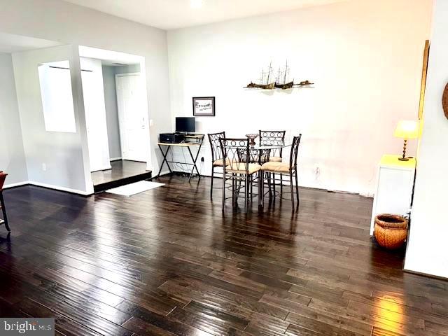 ANNAPOLIS OVERLOOK - Residential