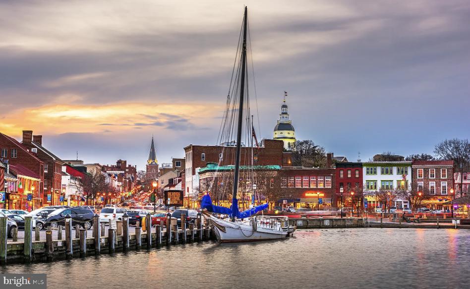 ANNAPOLIS OVERLOOK - Residential