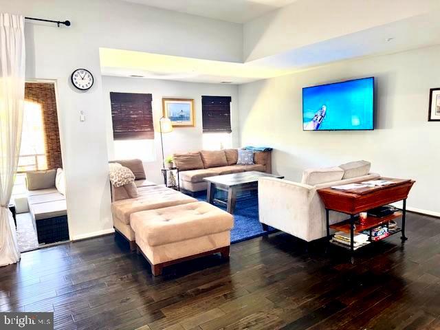 ANNAPOLIS OVERLOOK - Residential