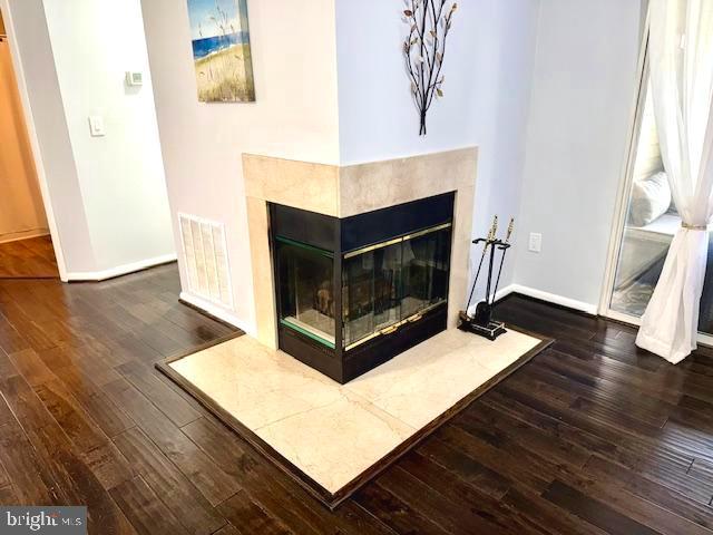 ANNAPOLIS OVERLOOK - Residential